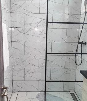 Turnu Magurele Apartment | White House