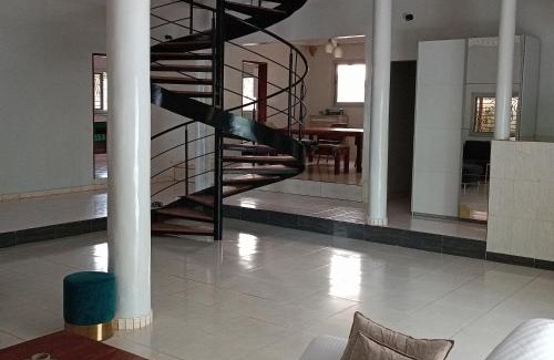 Ziguinchor House | White House