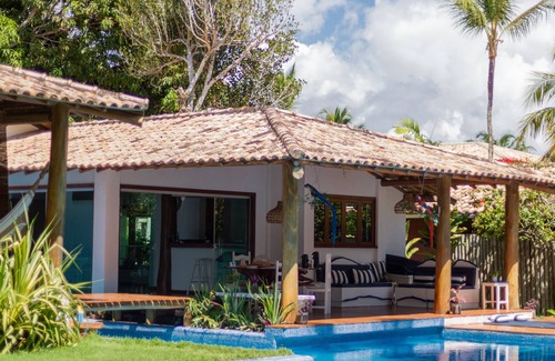 Historic Center House | White House-Stunning view of the Ocean, downtown, in gated community.