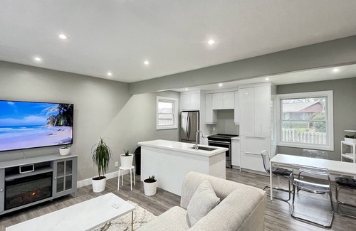 Glenridge House | White House Suite - Sleeps 4