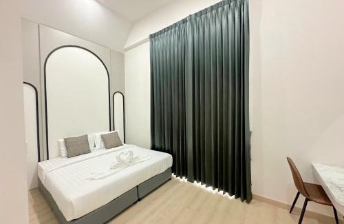 Pak Chong Villa | white House