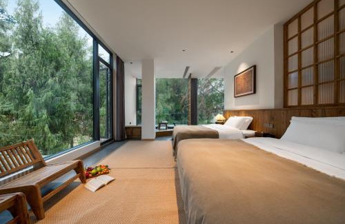 Wulong Hotel | White House Yuanjing Hotel