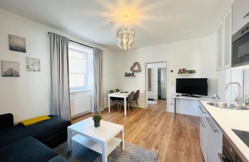 Muerzzuschlag Apartment | White Inn - Kuschelige Ferienwohnung