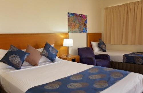 West Mackay Hotel | White Lace Motor Inn