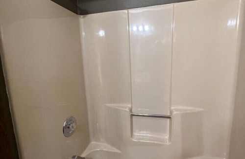 White Lake Cabin | White Lake Lodge - 2 Queen - Room 4 - Sleeps 4