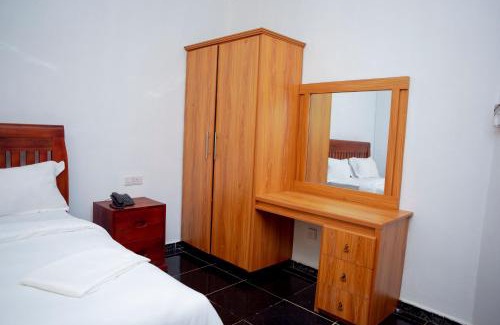 Moshi Hotel | White Lodge Hotel