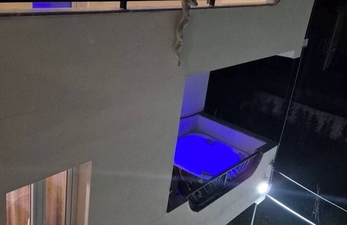 Durres Villa | White Luxury Villa/Apartments.nHot Tub Durres Albania.nnnn