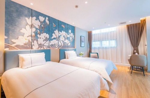 Pudong Hotel | White Magnolia Hotel Pudong AirportStore