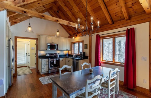Boone House | White Oak Cabin - Charming Valle Crucis-area Cottage!