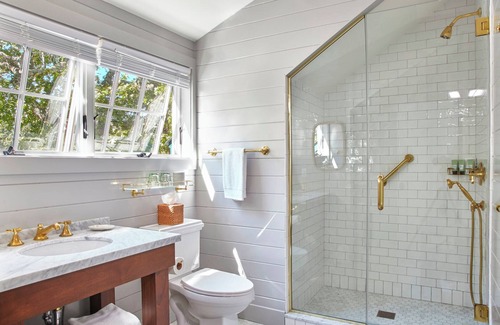 Shelter Island Heights Hotel | White Oak Cottage | The Pridwin Hotel and Cottages