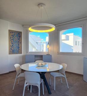 Marcelli Apartment | White Oasis