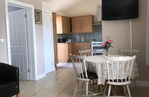 Carterton House | White Owl Barn - A custom built self-catering property with a beautiful view