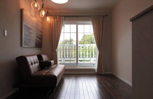 Oiwake House | White Palace | Britishstyle villa nestled in the / Kitasakugun Nagano