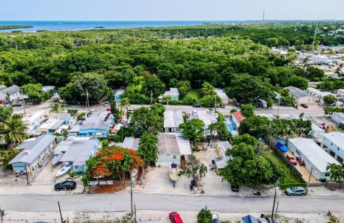 Key Largo Village House | White Palm