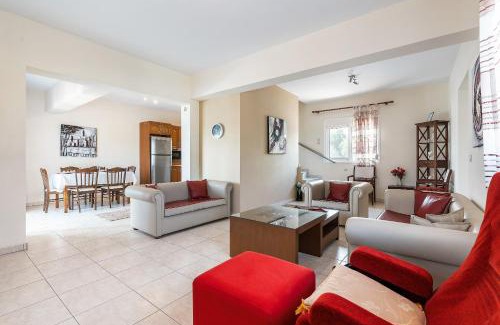 Gennadi Villa | White Pearl