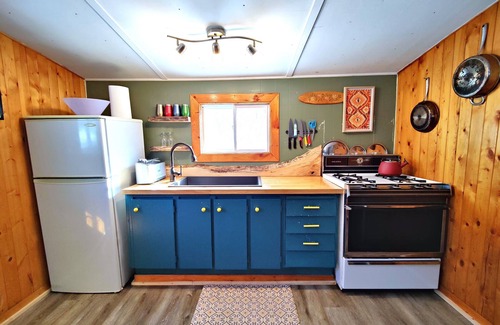 Washagami Cabin | White Pine Cabin at Pine Falls Lodge