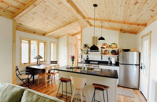 Leland House | White Pine Cottage- Private, Newly Built 2 miles from Leland 1