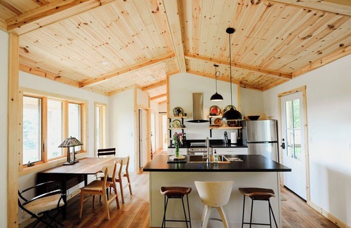 Leland House | White Pine Cottage- Private, Newly Built 2 miles from Leland 1