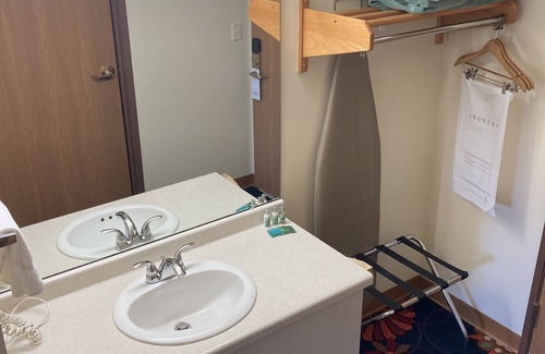 Christmas Hotel | White Pine Lodge