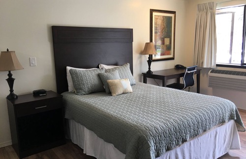Ahsahka Hotel | White Pine Motel