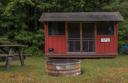 Etna House | White Pine Rustic Cabin