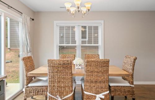 Asheville House | White Pine Sycamore by AvantStay Near Downtown