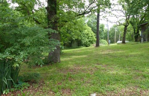 Eureka Springs House | White River Float Trips - Charming country 4Bd 2Ba Full House - Near Beaver Lake & Dam and Eureka Springs - 3 boat ramps within 3 miles