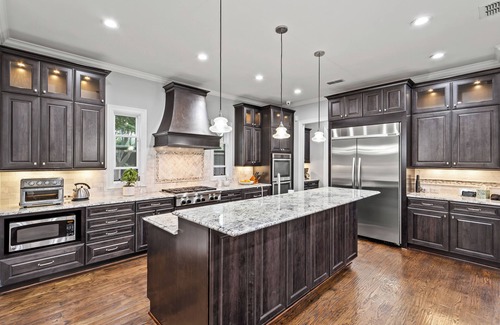 Lake Highlands House | White Rock Valley: Luxe 5-Bedroom Hideaway