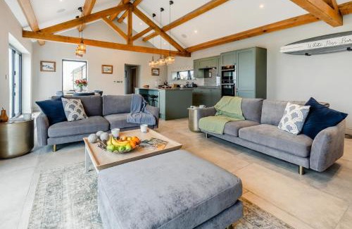 Mabe House | White Rose Barn