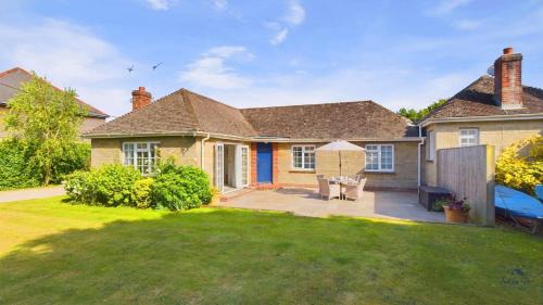 Bembridge House | White Roses