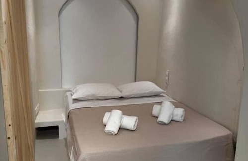 Ios Hotel | White Sand Cave Suite