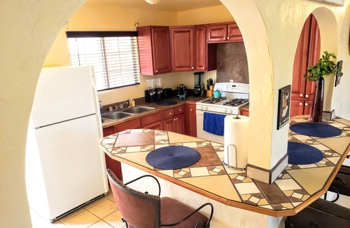 Alamogordo House | White Sands Retreat: Dreamy 3BR Ultimate Comfort & Backyard Bliss!n