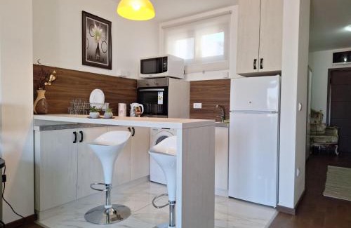 Vukov Spomenik Apartment | White Sapphire