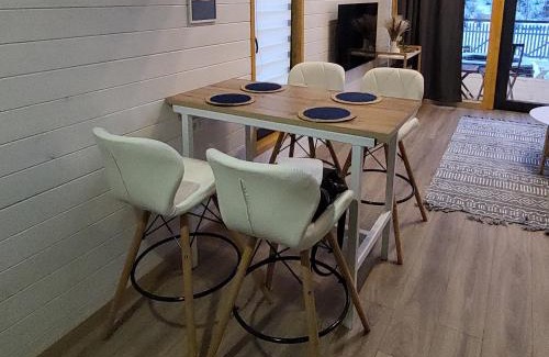 Artavaz House | White Scandinavian Barn House