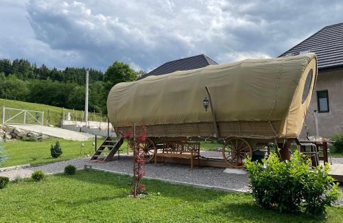 Campulung Moldovenesc Other | White Spring Glamping
