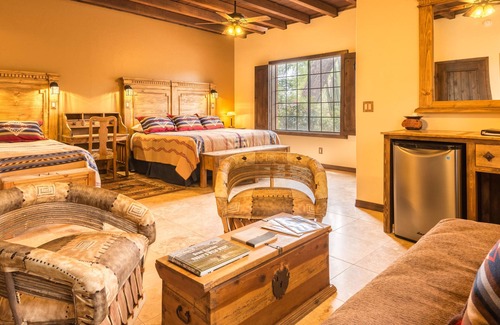 Picture Rocks House | White Stallion Ranch