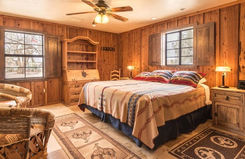 Picture Rocks House | White Stallion Ranch