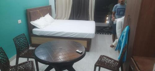Azamgarh Bed & Breakfast | White stay house