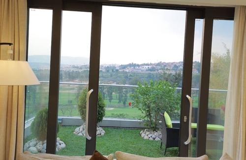 Remera Apartment | White Stone Apartments Nyarutarama
