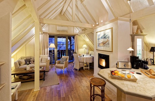 Riquewihr Apartment | WHITE STORK* - elegant loft apartment with spectacular views.