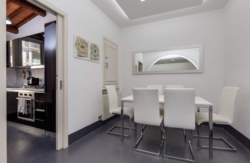 Rione III Colonna Apartment | White Style Alcove - Piazza Di Spagna
