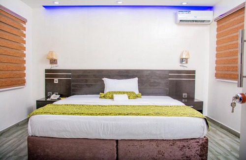 Ibadan Hotel | White Vill Hospitality and Homes
