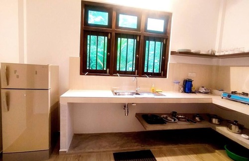 Tangalle Villa | White Villa Goyambokka