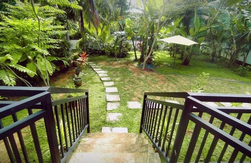 Tangalle Villa | White Villa Goyambokka