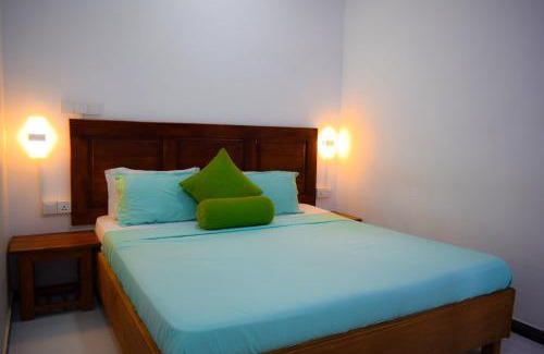 Trincomalee Hotel | White Villa Hotel