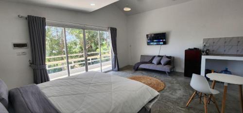 Koh Rong Apartment | White Villa