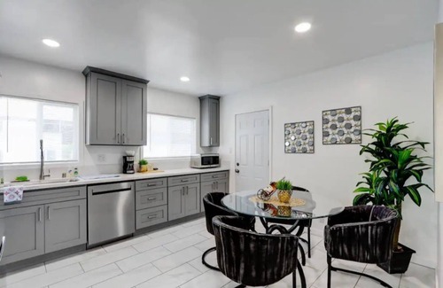 Monterey Park House | White Villa