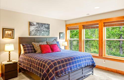 Leavenworth House | White Water Lodge