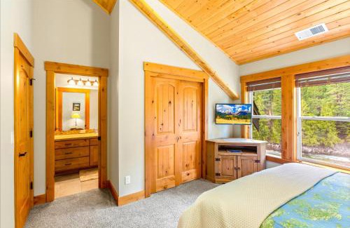Leavenworth House | White Water Lodge