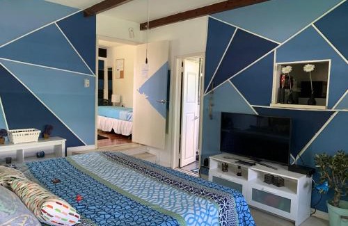 North Central Hollywood Apartment | White Wooden House